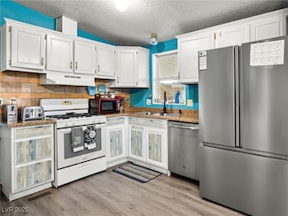 240 Navajo Dr, Henderson, NV 89015