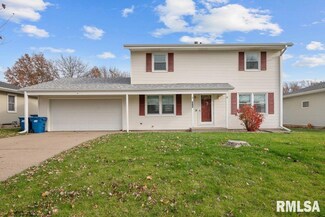 305 N 7th St, Eldridge, IA 52748
