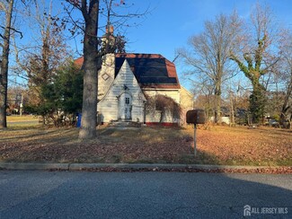 321 Franklach Ave, North Brunswick, NJ 08902