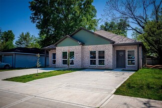 5714 Pershing St Unit A/B, Houston, TX 77033