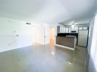 10370 SW 220th St Unit 129, Cutler Bay, FL 33190