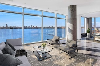 173 Perry St Unit 11th FLR, New York, NY 10014