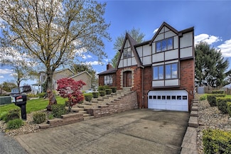1420 Greendale Dr, Pittsburgh, PA 15239