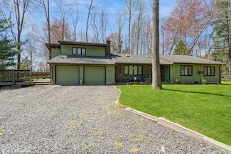 213 Dey Grove Rd, Monroe Township, NJ 08831