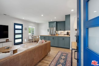 4852 S Centinela Ave, Los Angeles, CA 90066