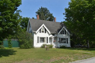 14 Highland Ave, Winthrop, ME 04364