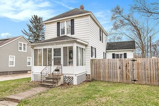 1424 Oak St, Niles, MI 49120