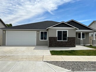 71 Emma Dr, Wenatchee, WA 98801