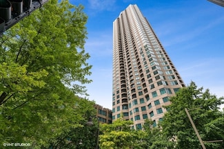 400 N La Salle Dr Unit 3002, Chicago, IL 60654