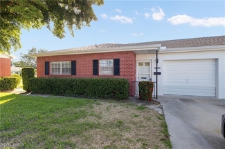 6929 Dog Leg Way, Fort Myers, FL 33919