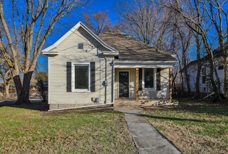 2456 N Lyon Ave, Springfield, MO 65803