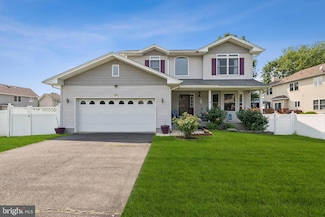 14 Sawmill Dr, Pemberton, NJ 08068