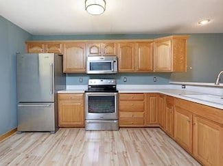 3305 Ep True Pkwy Unit 1302, West Des Moines, IA 50265