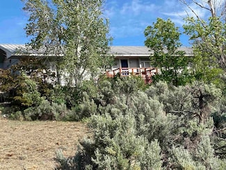 366 Lakeside Dr, West Magic, ID 83327