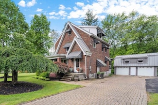 5517 Gibson Rd, Gibsonia, PA 15044