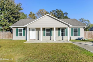 10700 Dogwood St, Ocean Springs, MS 39565