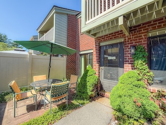 79 Greenbrook Dr, Stoughton, MA 02072