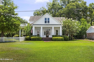 818 Cannon Ave, Bentonia, MS 39040