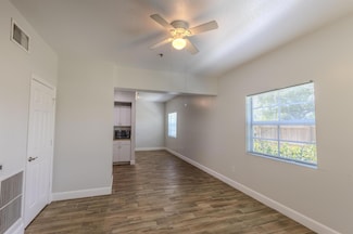 56 W 12th St, Riviera Beach, FL 33404