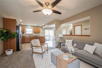1577 Hunters Creek Way Unit 1577, Marion, IA 52302
