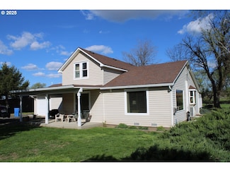 49524 Adams Rd, Adams, OR 97810