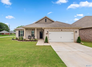 24009 Quints Dr, Athens, AL 35613