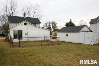 508 12th St, de Witt, IA 52742