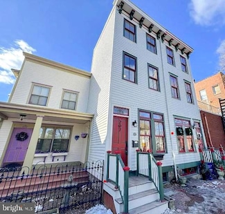 207 Jackson St, Trenton, NJ 08611