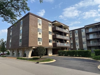 1311 S Finley Rd Unit 411, Lombard, IL 60148