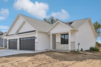 317 Willow St, Pardeeville, WI 53954