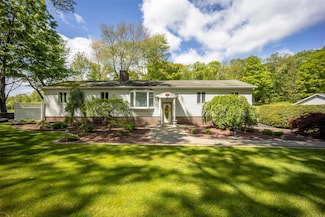 267 Smith Rd, Pleasant Valley, NY 12569