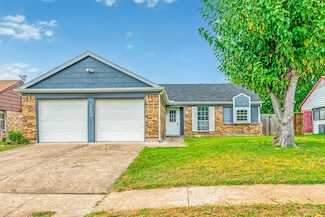 1609 Country Ln, Arlington, TX 76018