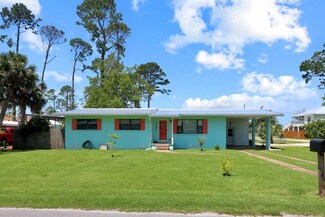 1402 Palm Blvd, Port Saint Joe, FL 32456