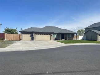 330 J St SE, Ephrata, WA 98823