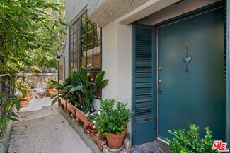 800 Westmount Dr Unit 5, West Hollywood, CA 90069
