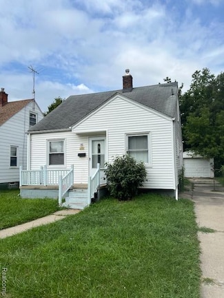 21111 Beechwood Ave, Eastpointe, MI 48021