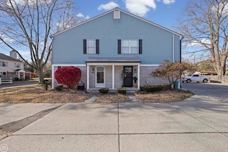 24597 N Meadow Dr Unit 63 / 16, Harrison Township, MI 48045