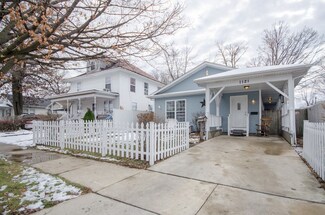 1121 Superior St, Aurora, IL 60505