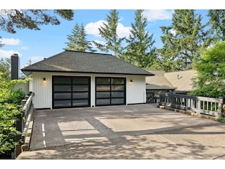 2337 Hillside Ln, Lake Oswego, OR 97034