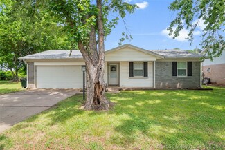 2701 Maple Dr, Sand Springs, OK 74063