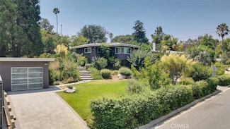 10034 La Canada Way, Sunland, CA 91040