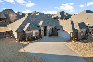 17405 Locust Grove Ln, Edmond, OK 73012