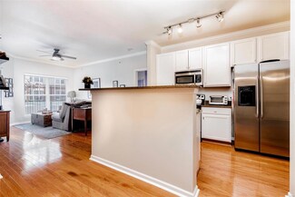 1251 Strassner Dr Unit 2111, Saint Louis, MO 63144