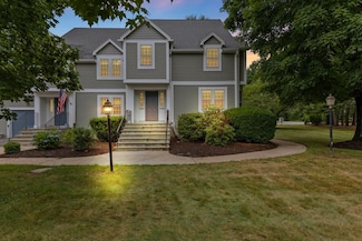 1 Daniel Dr, North Easton, MA 02356