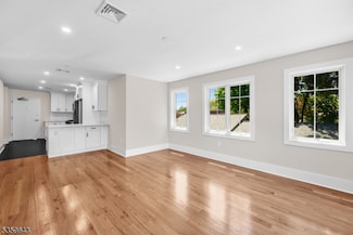 162 Closter Dock Rd Unit A, Closter, NJ 07624