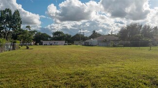 10374 SW 181 St, Unincorporated Dade County, FL 33157