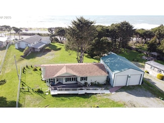 34112 Ophir Rd, Gold Beach, OR 97444
