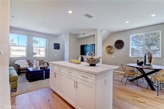 11791 Carriage Ln, Whittier, CA 90601