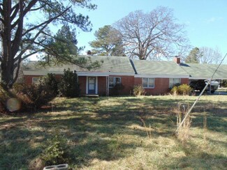 191 County Pond Rd, Lawrenceville, VA 23868