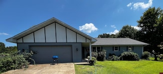 35 Redwood Dr, Mountain Home, AR 72653